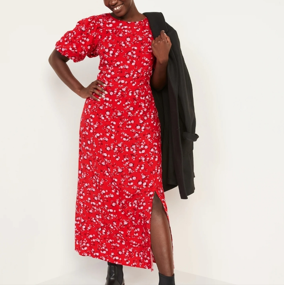 NWT Puff Sleeved Floral Maxi Dress
